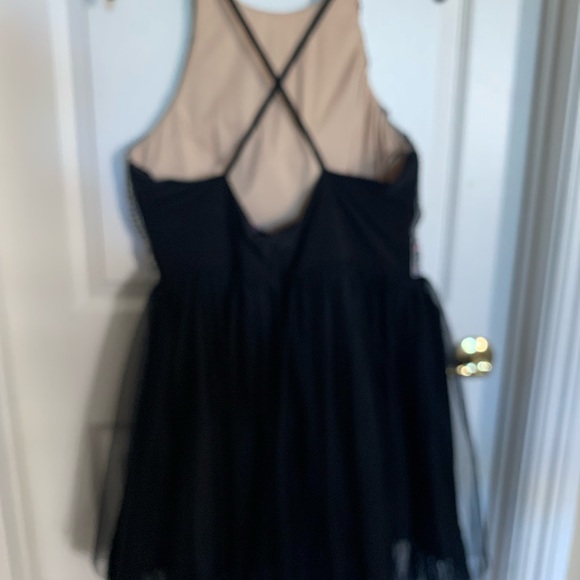 Girls dress Black w/tule - Picture 3 of 4